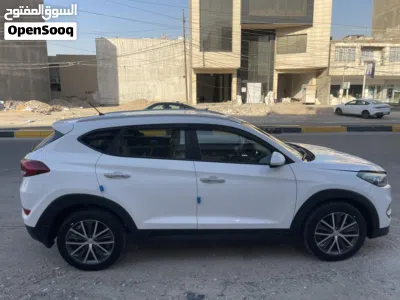 Hyundai Tucson GL 3