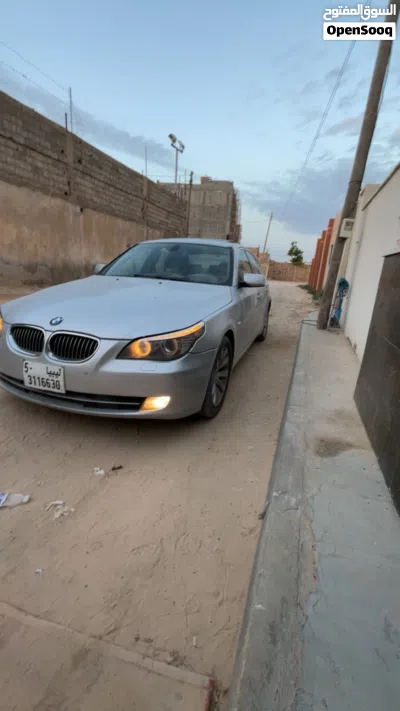 BMW 5 Series 528 3