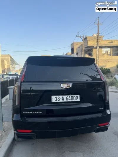 کادیلاک ئێسکالەید Premium 4