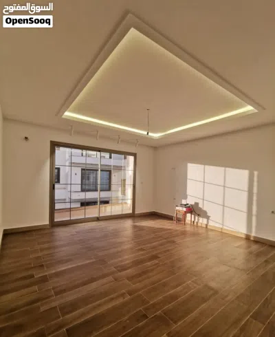 فيلا سكنية رائعه دورين خليجي وشقة مفصوله في طريق الشوك مساحتها 307م والمسقوف 700م والحي سكني رائع 2