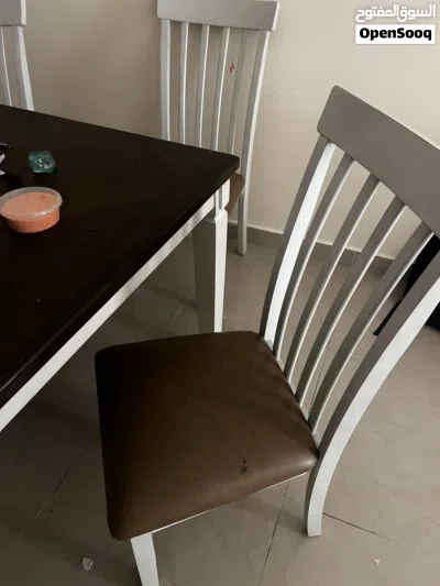 Pan Homes Dining Table with 8 chairs -Total 1000 AED 2