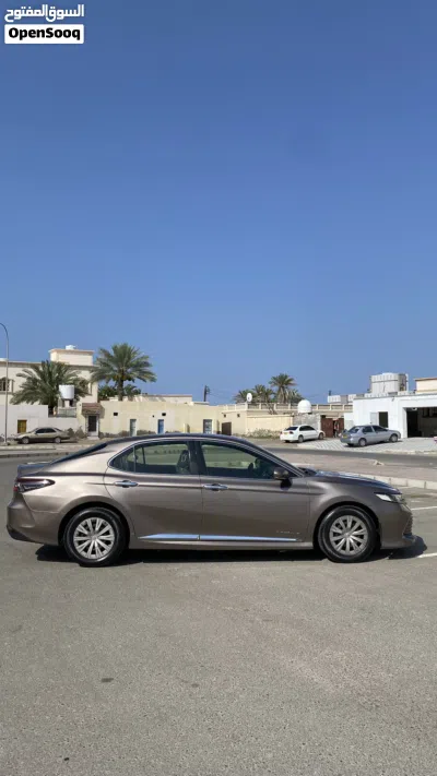 Toyota Camry LE 2