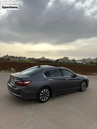 هوندا اكورد Touring 2