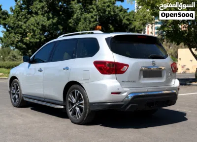 Nissan Pathfinder SL 3