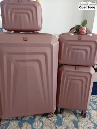 حقائب للسفر 4 قطع 2