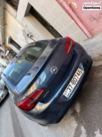 Opel Astra Standard 2
