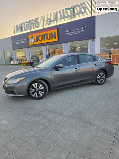 Nissan Altima S 2
