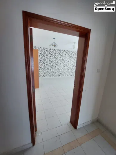 شقة واسعة بالخوض 4