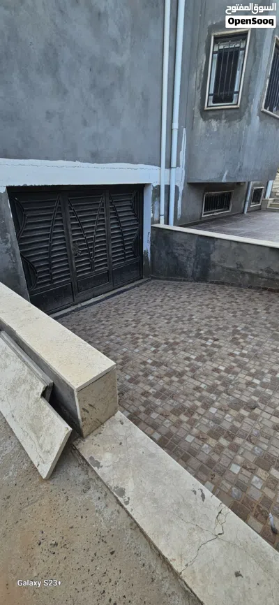 عمارة للبيع ثلاث دوار وريفودجو 4