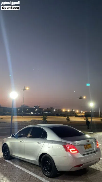Geely Emgrand X7 3