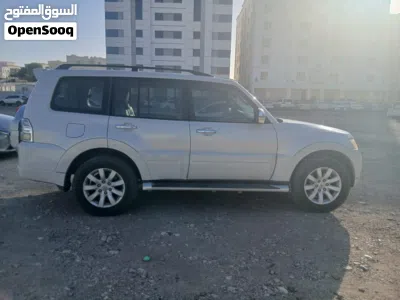 ميتسوبيشي باجيرو GLS 2