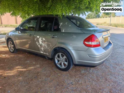 Nissan Tiida 3