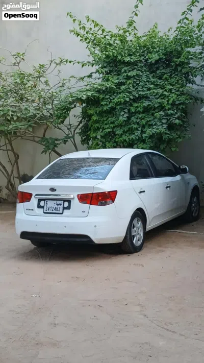 Kia Cerato LX 2