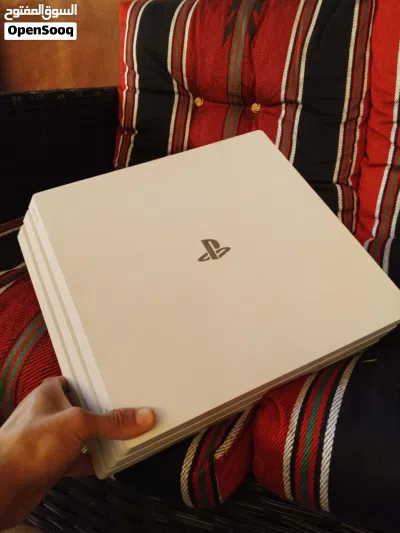 بلاي ستيشن 4 برو PlayStation 4 Pro 3