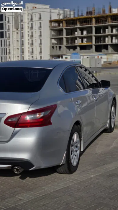 Nissan Altima S 2