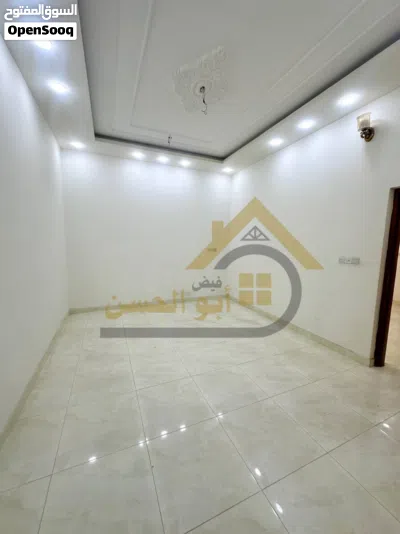عقار تجاري للايجار في منطقة الساعي , المساحة 150 3