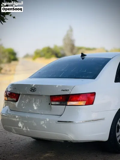 Hyundai Sonata SE 4