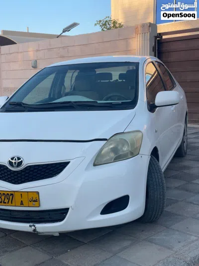 Toyota Yaris SE 3
