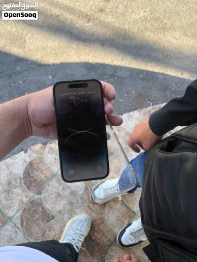ايفوان 14 برو جهاز وكاله غير مستبدل اي قطّعه فقط مكسور باك 4