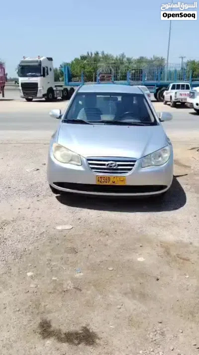 Hyundai Elantra Standard 4