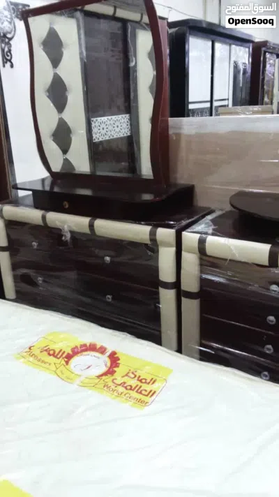 دولاب غرفة نوم خشب ماليزي (مستعمل بحالة ممتازة) للبيع 3