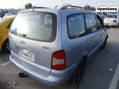 Hyundai Trajet 4