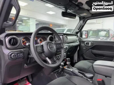 Jeep Wrangler Sport 2
