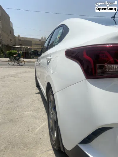 Hyundai Accent Standard 4