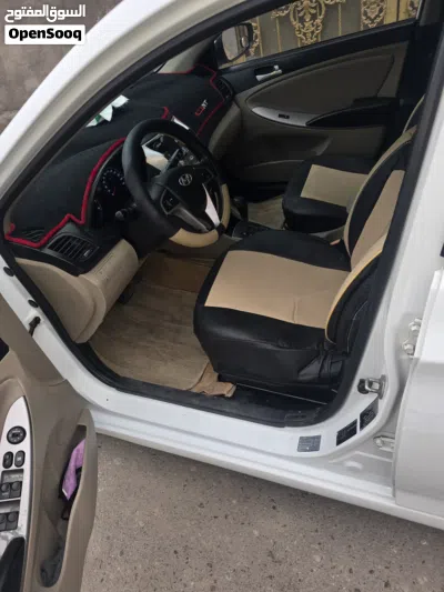 Hyundai Accent Standard 2