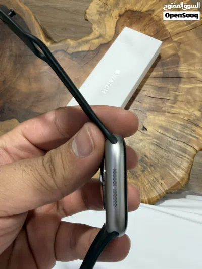 ساعة ابل سيريس 11 مقاس 46MM مستعملة نظيفة جداً بدون خدوش مع ضمان 2