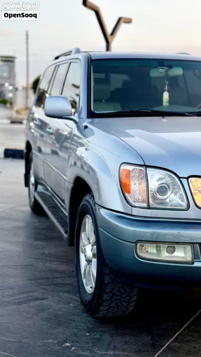 Lexus LX LX 470 2