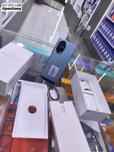 استعمال ايام فقط HONOR 200 5G كامل اغراضة الاصلية رام 24 جيجا 256 و 512 متوفر توصيل 4