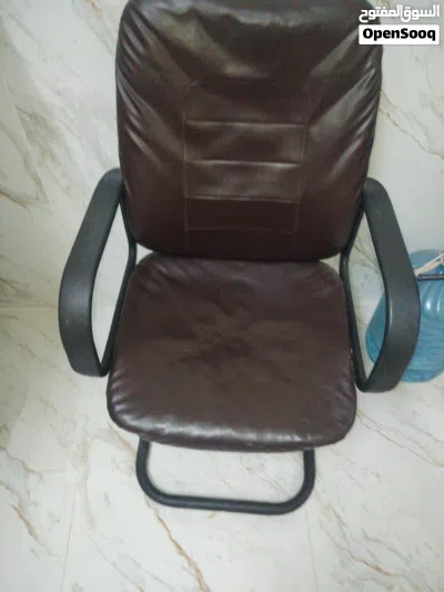 طاولة مع كرسي 2