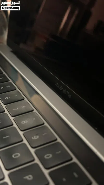 ماك بوك برو 4