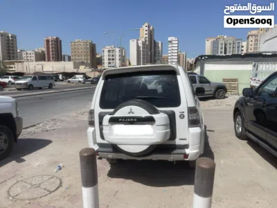 ميتسوبيشي باجيرو GLS 3