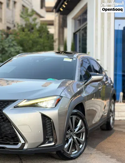 لكزس UX UX 300h F Sport Handling 4