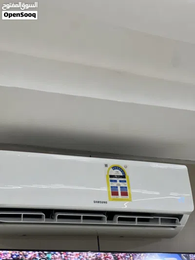 مكيف للبيع طن ونص مركزي شبه جديد وبسعر زين 2