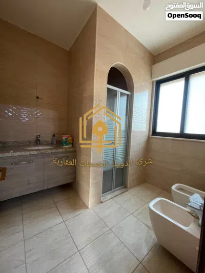 شقة * فاخرة * 3نوم * مطلة * موقع مميز * ضاحية النخيل 4