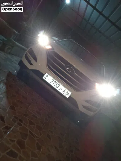 Hyundai Tucson Standard 4