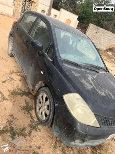 Nissan Tiida 2