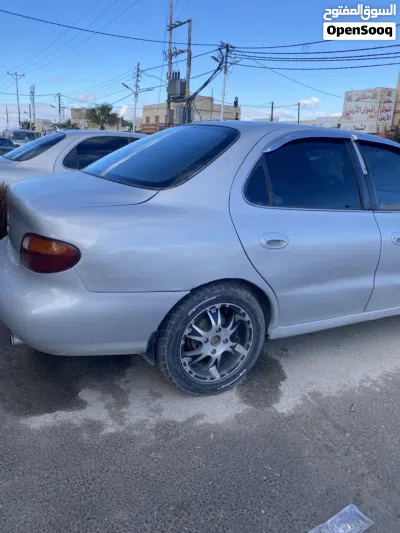 Hyundai Avante Standard 4