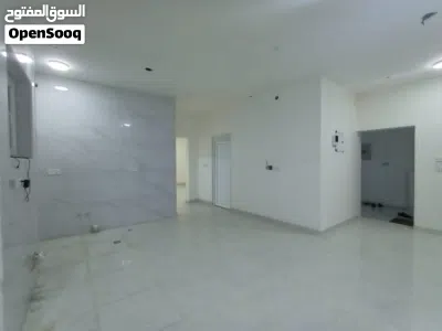 شقه في الساعي للايجار نظيفه وجديده ب700 2