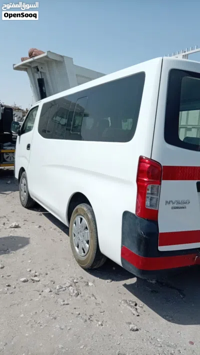 Nissan Urvan 3