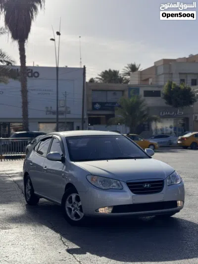 Hyundai Avante SE 2