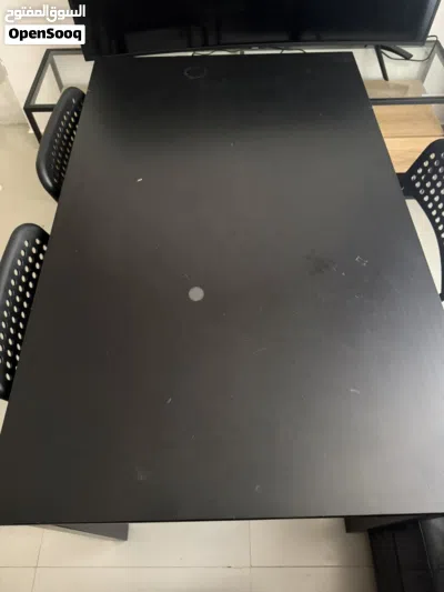 طاوله مع كراسي 2