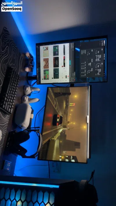 تجميعه ب pc جديده مع الكراتين يمكن شراء التجميعه لوحدها دون الشاشه التجميعه وحدها 140 السعر ممتاز ج 3