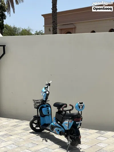 سكوتر مستعمل Sym HD 200 Evo موديل 2026 بحالة جيدة مع مسافة قيادية منخفضة 3