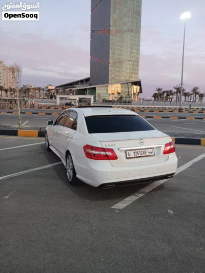Mercedes Benz E-Class E 550 2