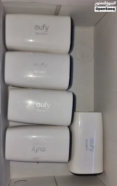 كاميرات مراقبه نوع eufy من شركة أنكر أكثر من 30 قطعه للبيع(شلعه وحده )ابيعهم فحم ..فحم 2