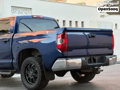 Toyota Tundra SR5 4